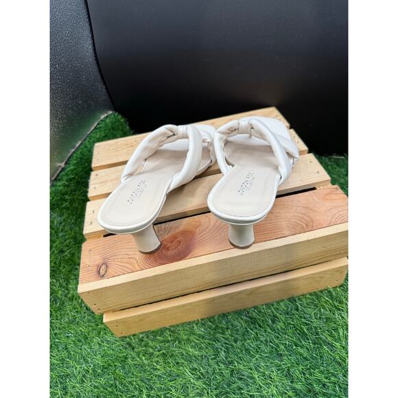 London Fog- Cream- Heels- Size 9 - Picture 8 of 10